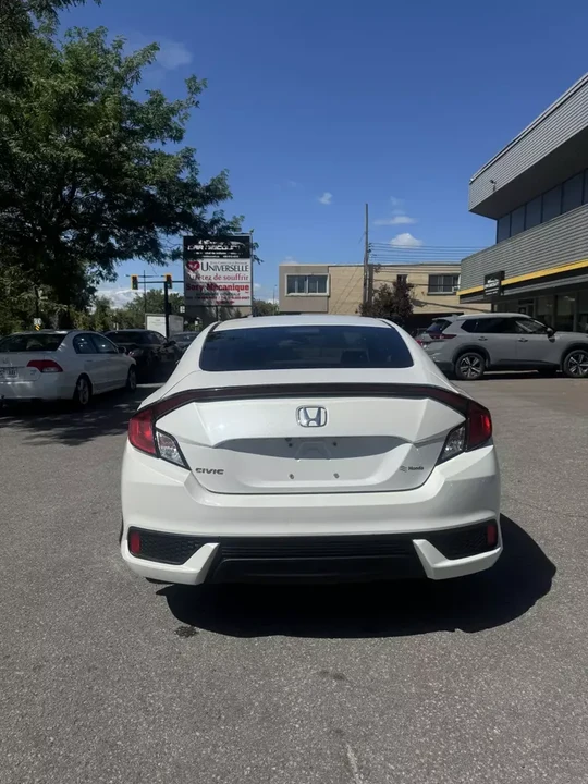 2019 Honda Civic 10th Gen - Image 5 of 15