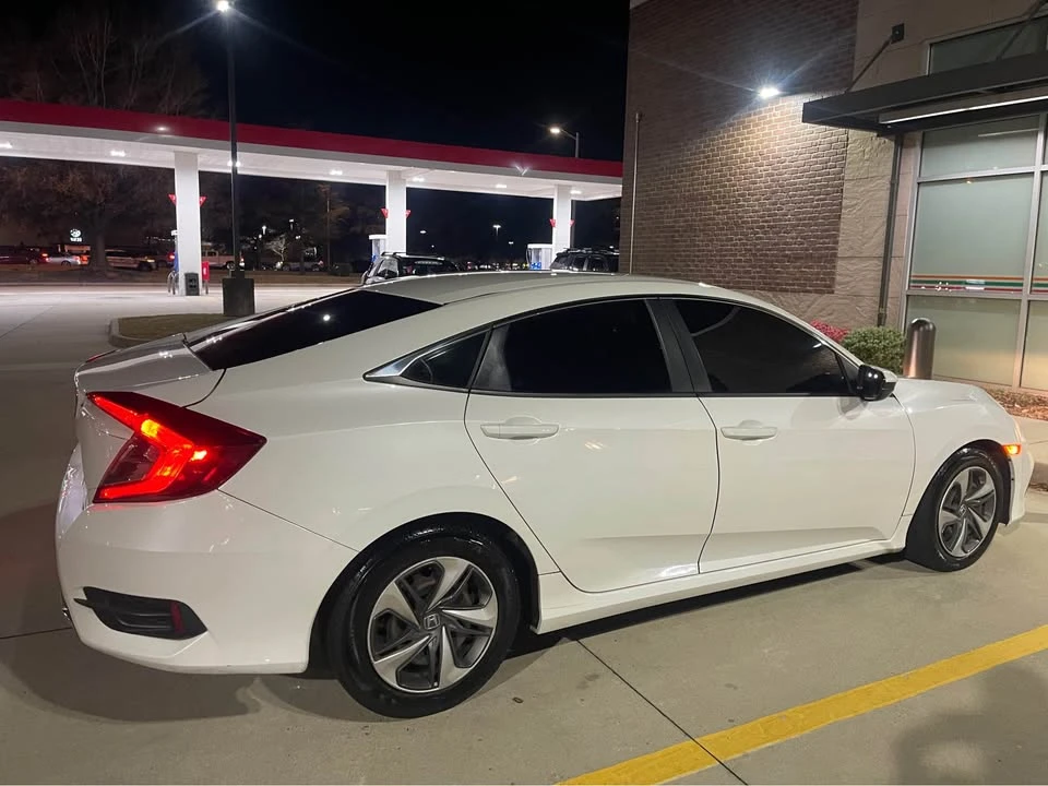 2019 Honda Civic 10th Gen - Image 3 of 4