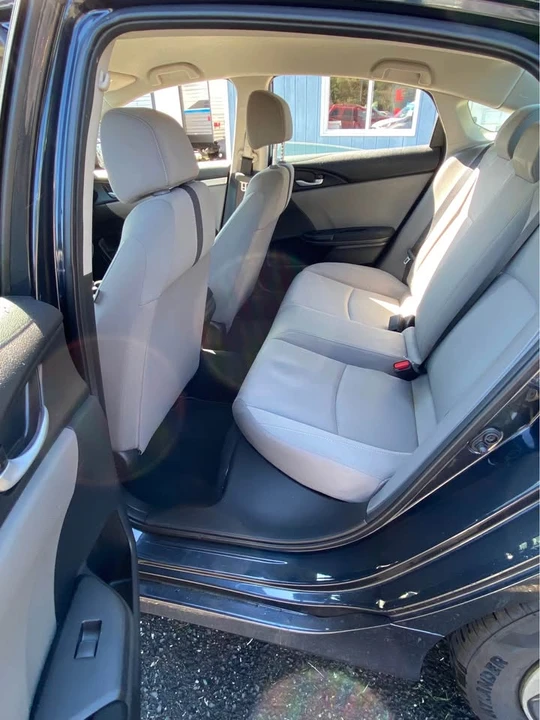 2019 Honda Civic 10th Gen - Image 6 of 8