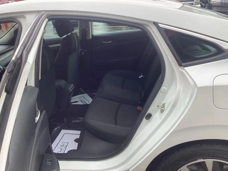 2019 Honda Civic 10th Gen - Image 10 of 16