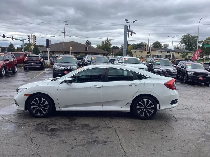 2019 Honda Civic 10th Gen - Image 5 of 16