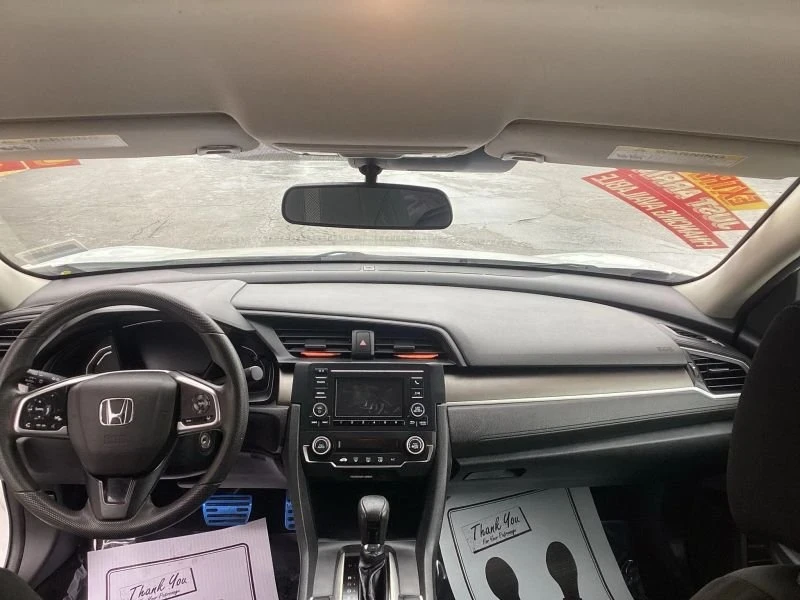 2019 Honda Civic 10th Gen - Image 12 of 16