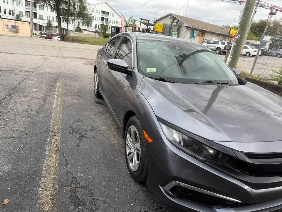 2019 Honda Civic 10th Gen - Image 4 of 10