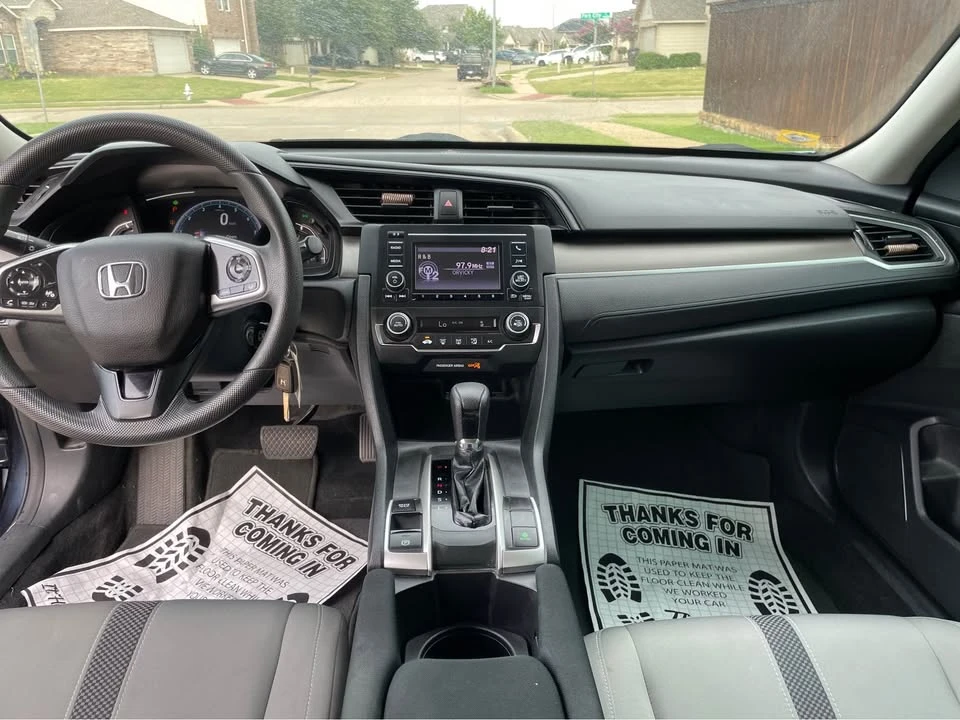 2019 Honda Civic 10th Gen - Image 8 of 11