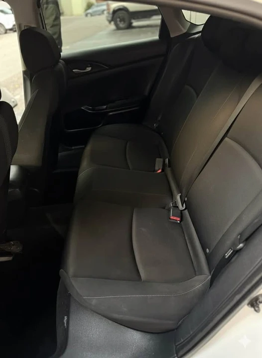 2019 Honda Civic 10th Gen - Image 13 of 17