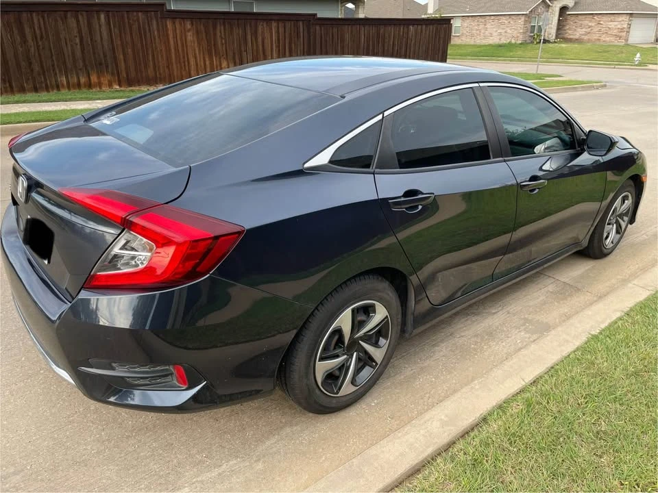 2019 Honda Civic 10th Gen - Image 4 of 10