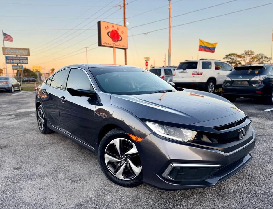 2019 Honda Civic 10th Gen - Image 3 of 12