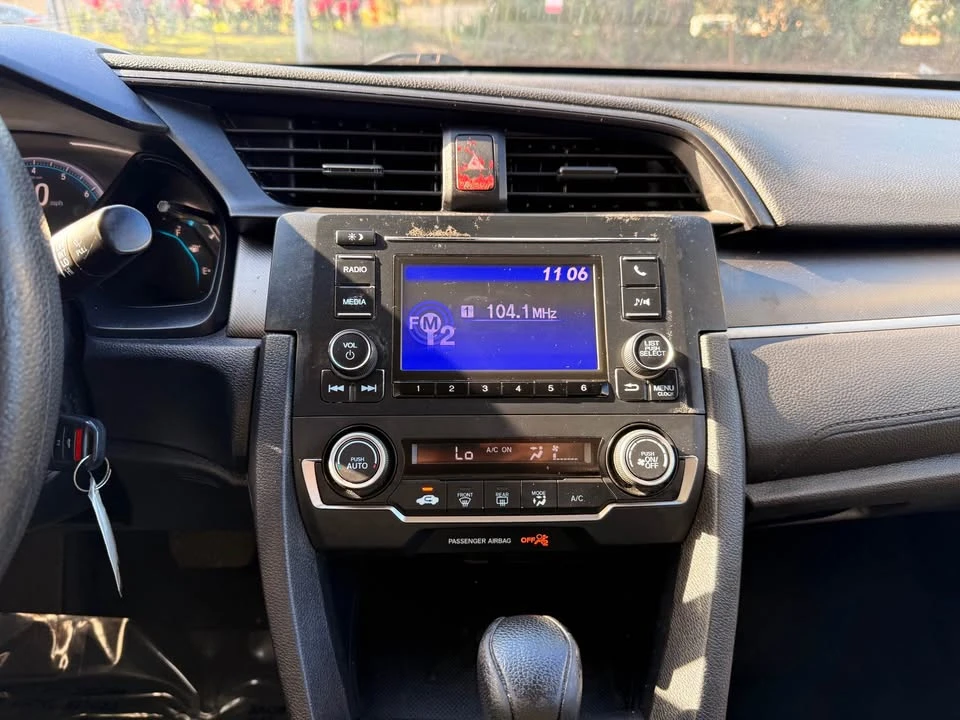 2019 Honda Civic 10th Gen - Image 17 of 20
