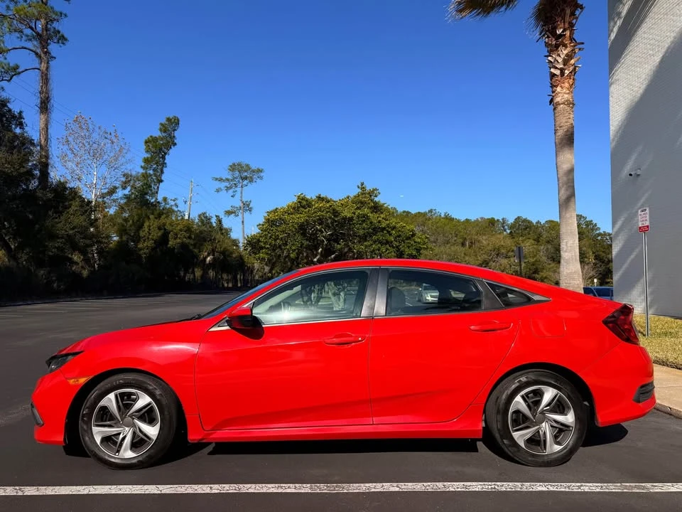 2019 Honda Civic 10th Gen - Image 4 of 20