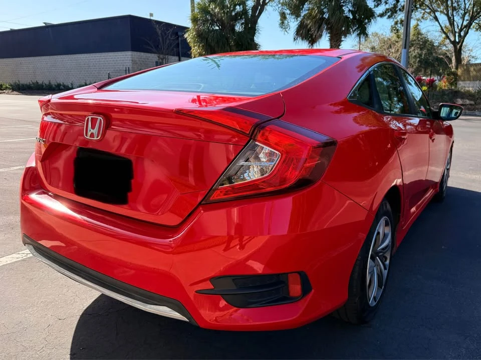 2019 Honda Civic 10th Gen - Image 7 of 20