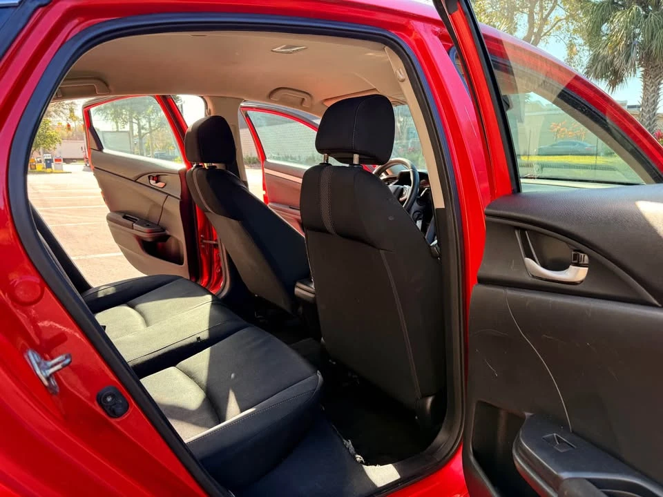2019 Honda Civic 10th Gen - Image 12 of 20