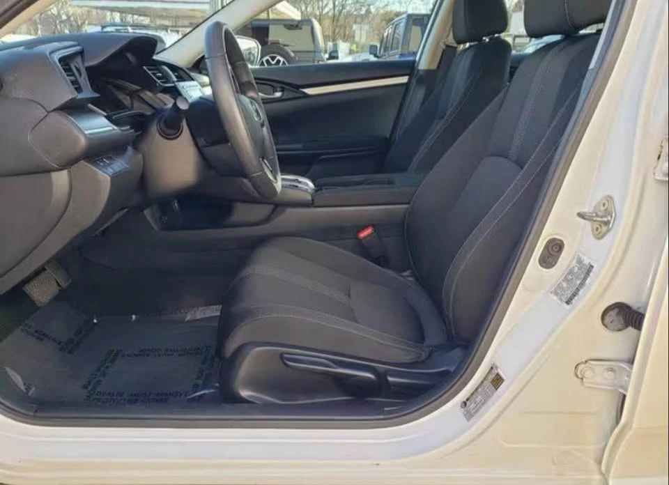 2019 Honda Civic 10th Gen - Image 8 of 13