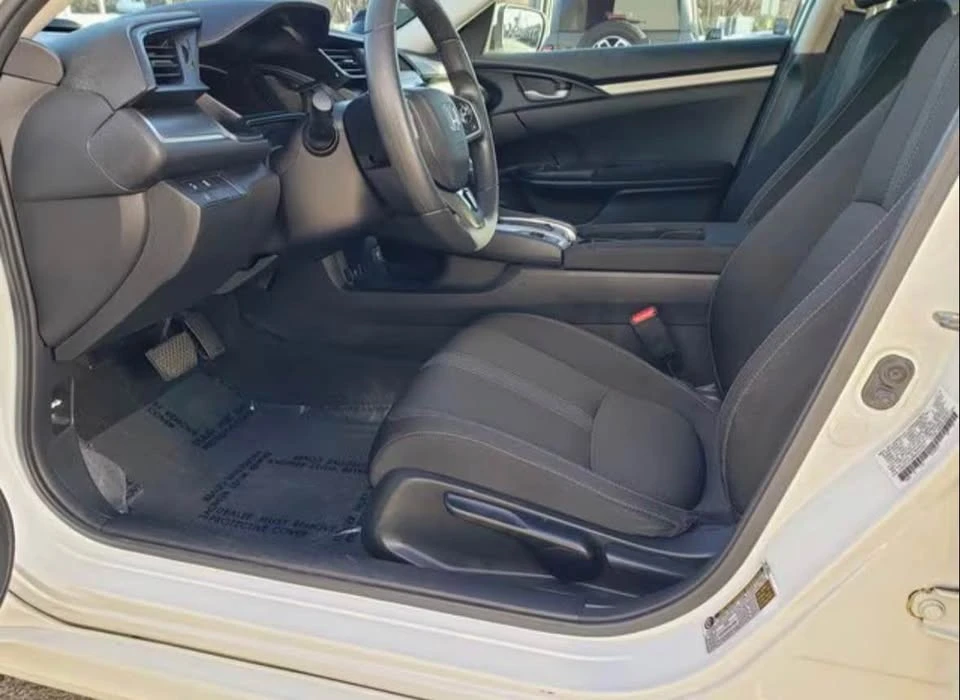 2019 Honda Civic 10th Gen - Image 9 of 13