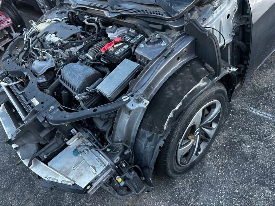 2019 Honda Civic 10th Gen - Image 4 of 7