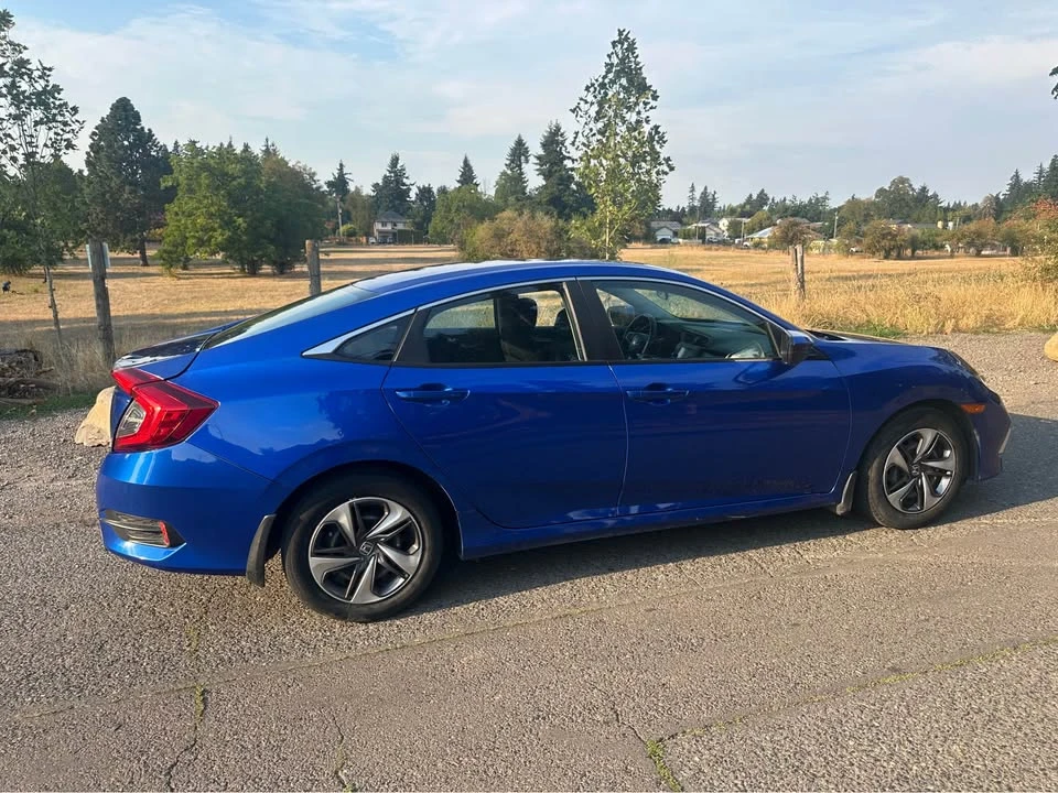 2019 Honda Civic 10th Gen - Image 6 of 18