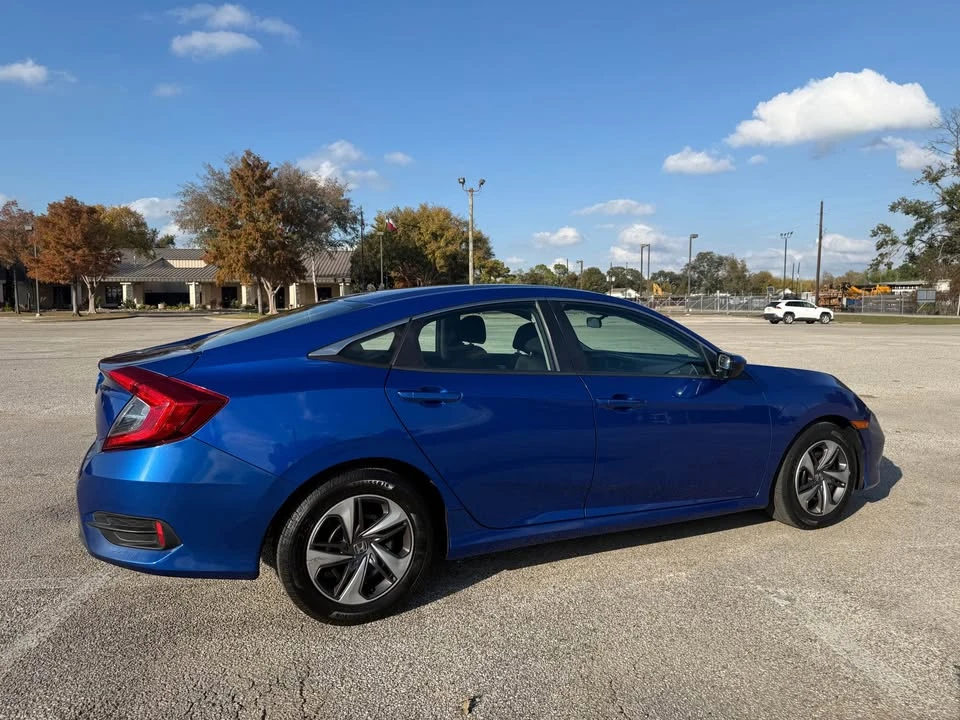 2019 Honda Civic 10th Gen - Image 4 of 8