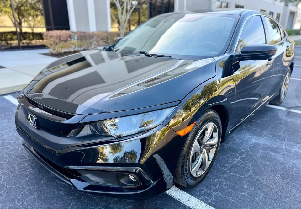 2019 Honda Civic 10th Gen - Image 14 of 15