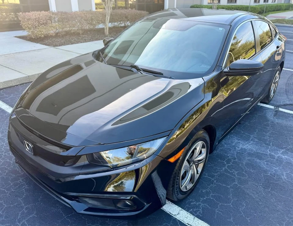 2019 Honda Civic 10th Gen - Image 3 of 15