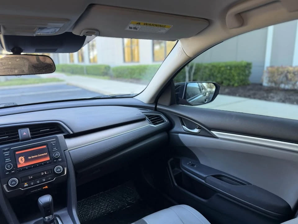 2019 Honda Civic 10th Gen - Image 6 of 15