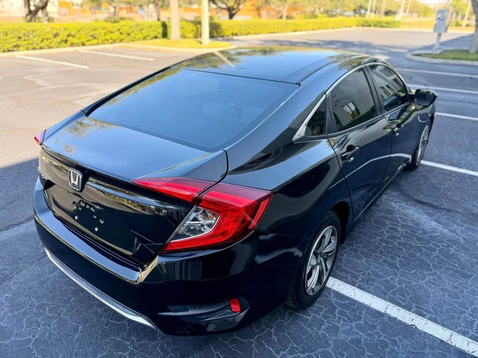 2019 Honda Civic 10th Gen - Image 11 of 15
