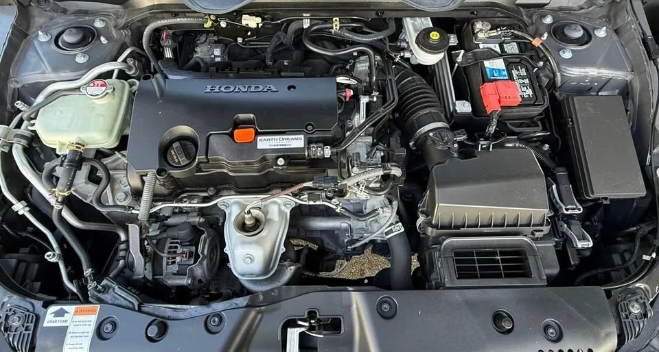 2019 Honda Civic 10th Gen - Image 16 of 20