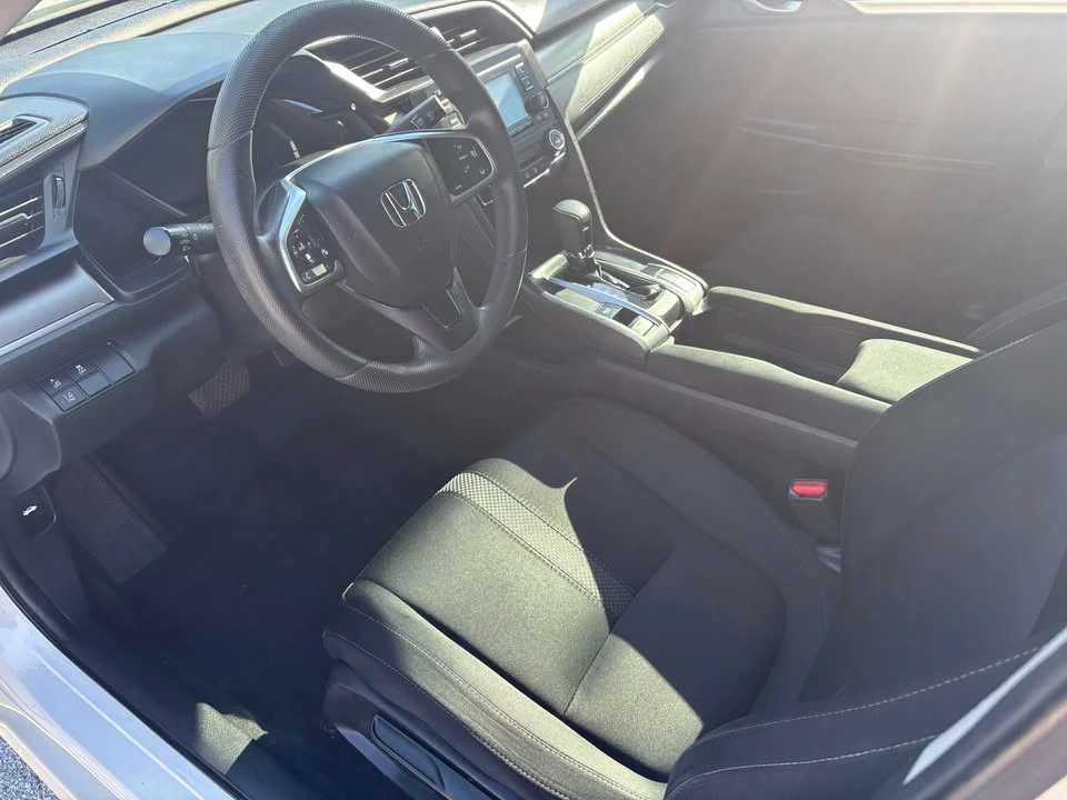 2019 Honda Civic 10th Gen - Image 10 of 15