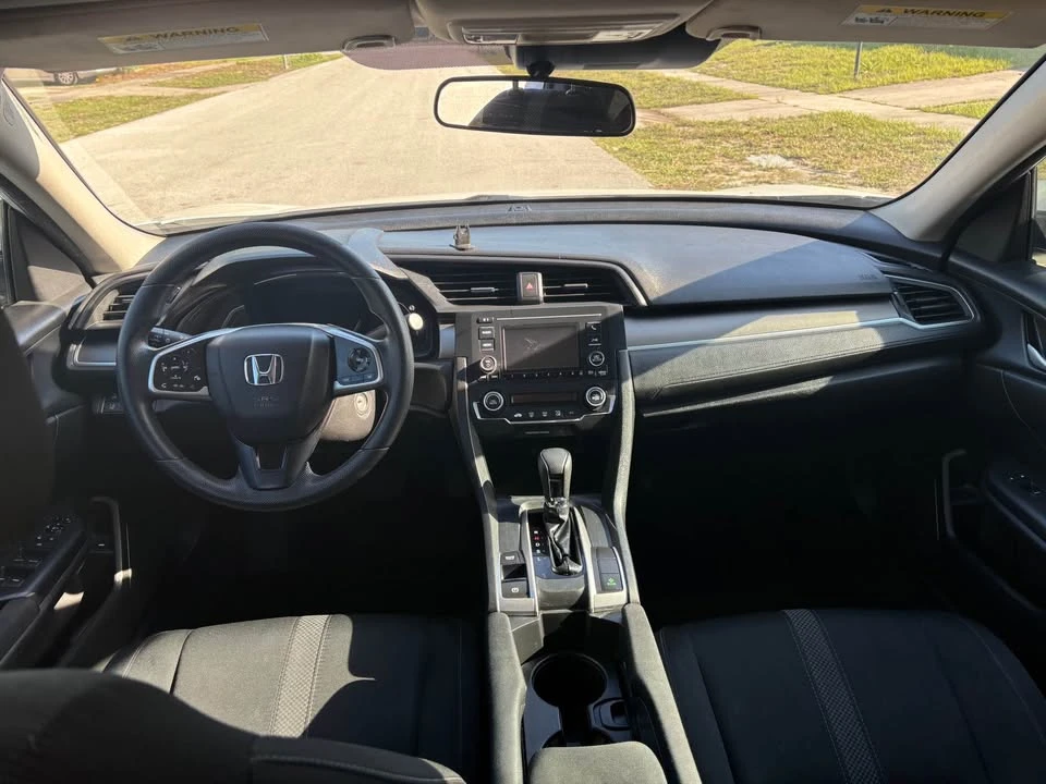 2019 Honda Civic 10th Gen - Image 14 of 15