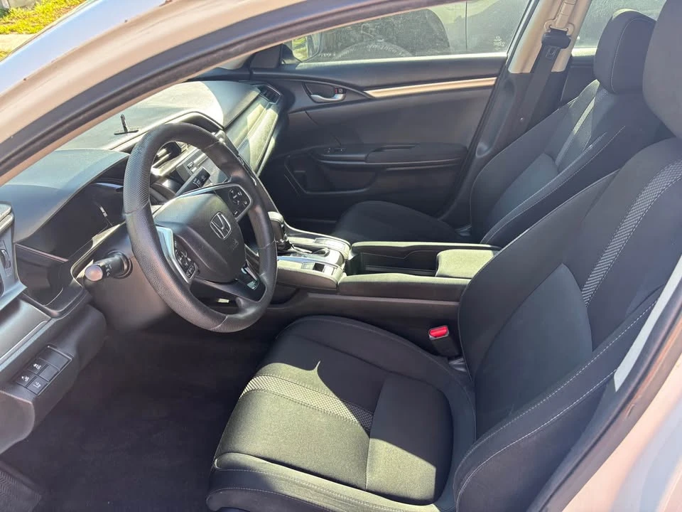 2019 Honda Civic 10th Gen - Image 12 of 15