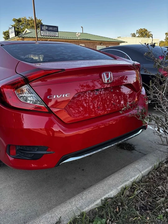 2019 Honda Civic 10th Gen - Image 4 of 10