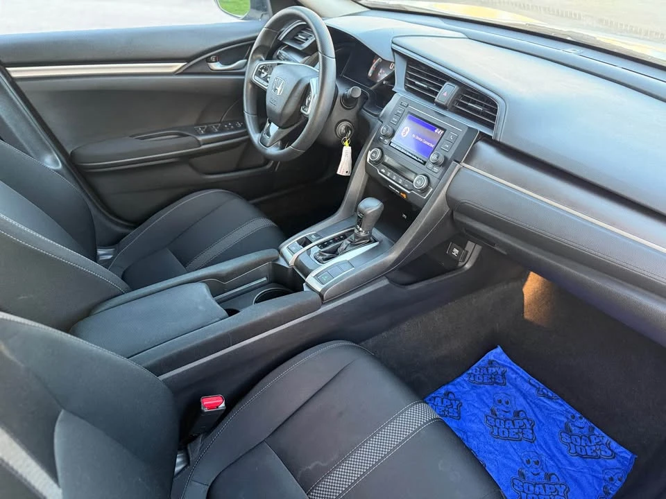 2019 Honda Civic 10th Gen - Image 12 of 20