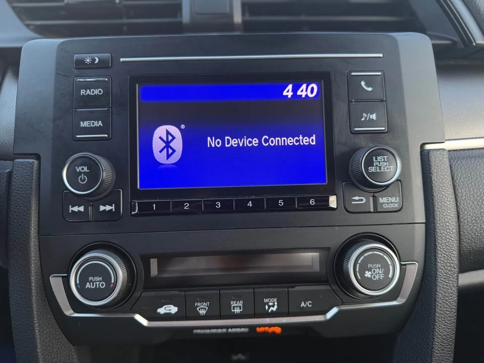 2019 Honda Civic 10th Gen - Image 15 of 20
