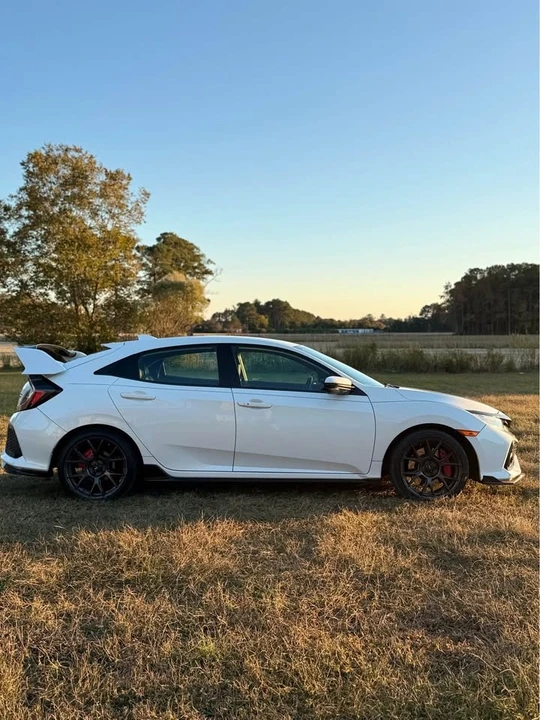 2019 Honda Civic 10th Gen - Image 4 of 13