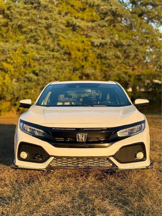2019 Honda Civic 10th Gen - Image 2 of 13