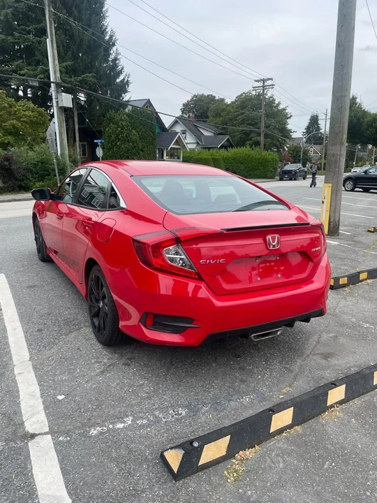 2019 Honda Civic 10th Gen - Image 5 of 13