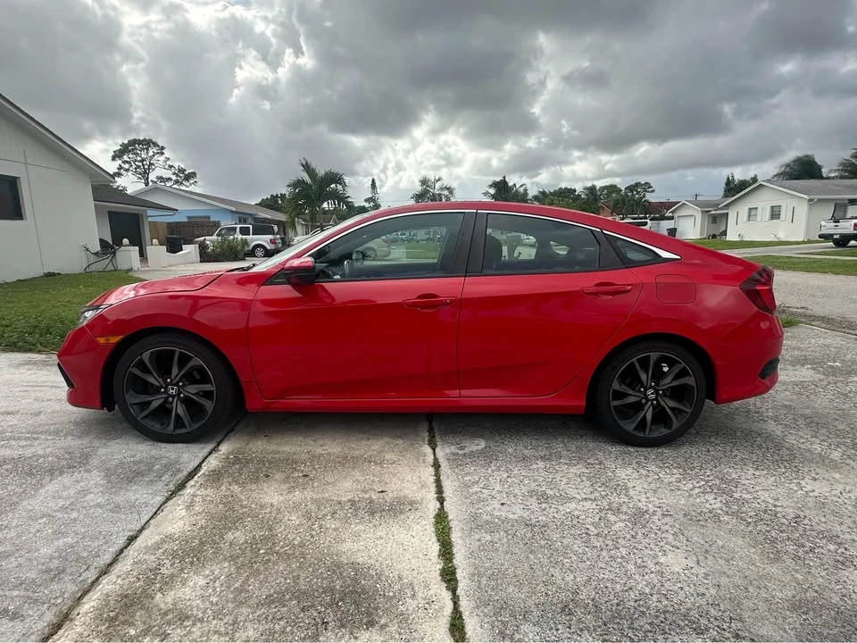 2019 Honda Civic 10th Gen - Image 3 of 9