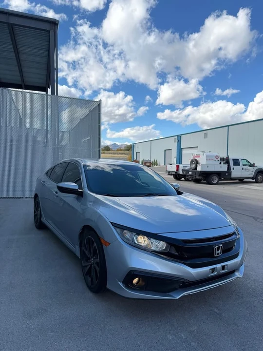 2019 Honda Civic 10th Gen - Image 15 of 17