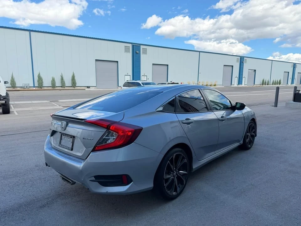 2019 Honda Civic 10th Gen - Image 6 of 17