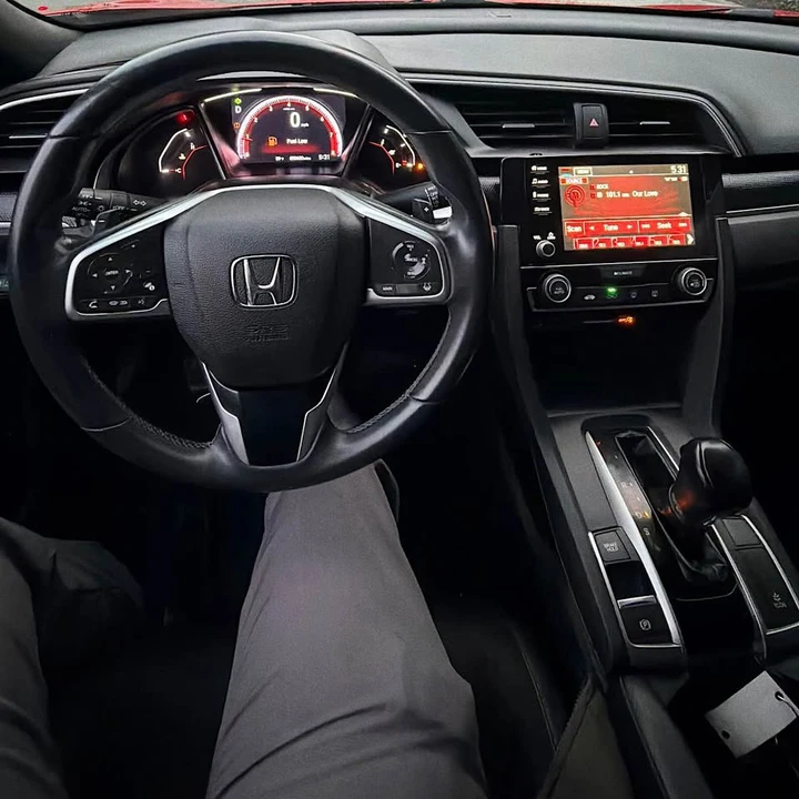 2019 Honda Civic 10th Gen - Image 13 of 14