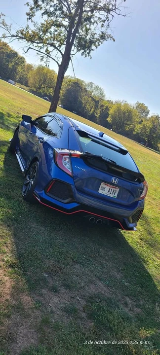 2019 Honda Civic 10th Gen - Image 7 of 12