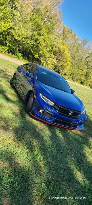 2019 Honda Civic 10th Gen - Image 3 of 12