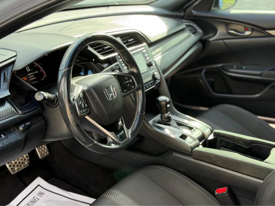 2019 Honda Civic 10th Gen - Image 11 of 19