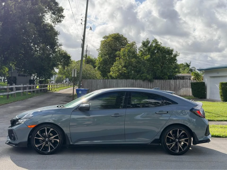 2019 Honda Civic 10th Gen - Image 8 of 19