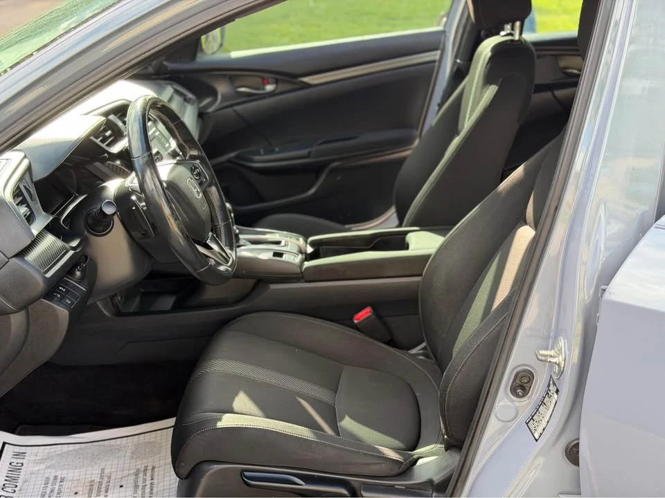 2019 Honda Civic 10th Gen - Image 10 of 19