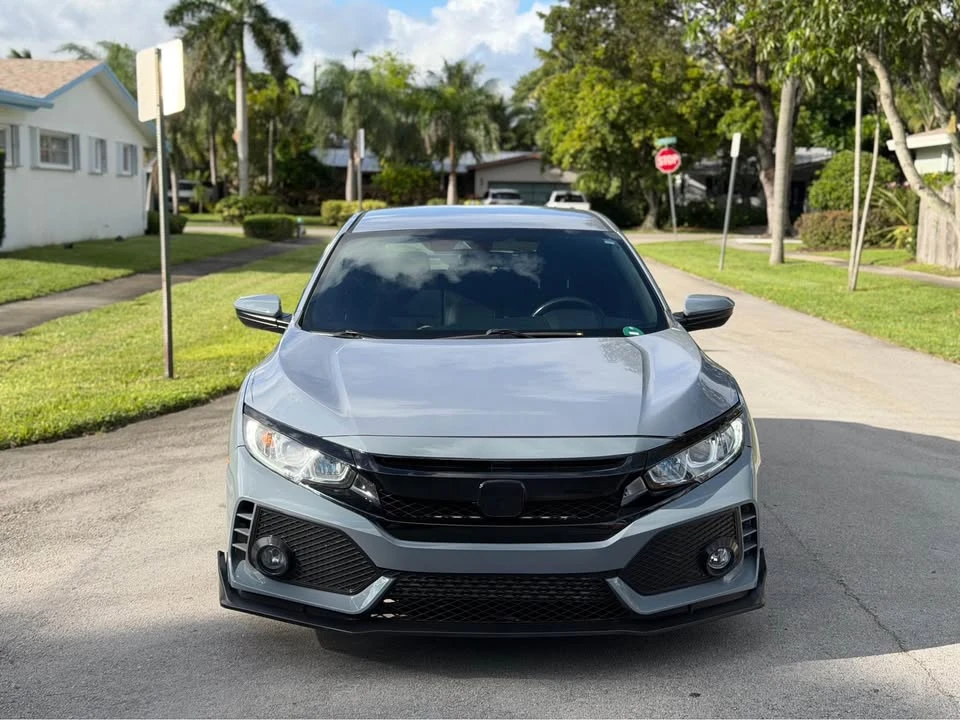2019 Honda Civic 10th Gen - Image 2 of 19