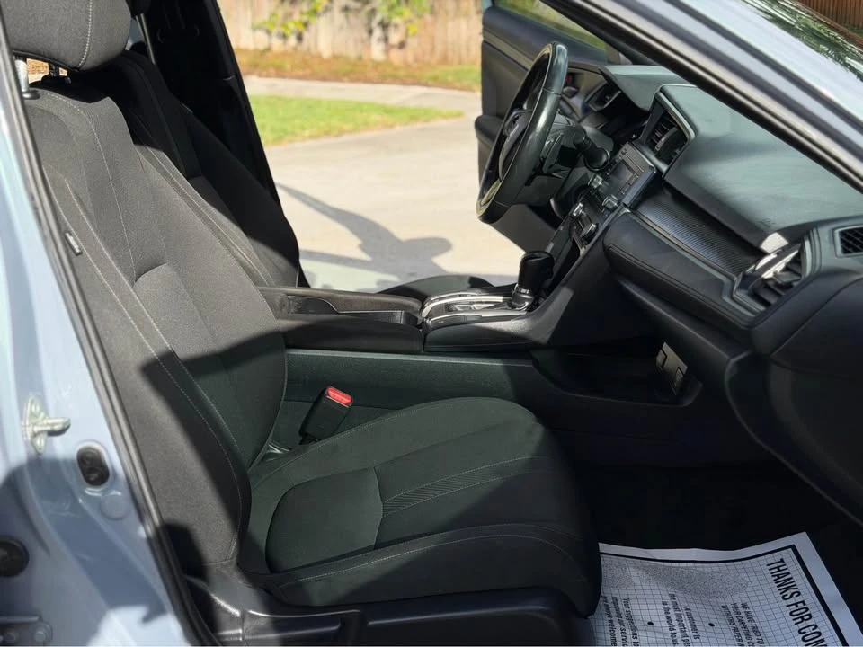 2019 Honda Civic 10th Gen - Image 16 of 19