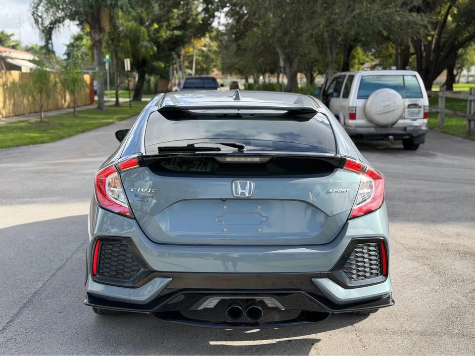 2019 Honda Civic 10th Gen - Image 6 of 19