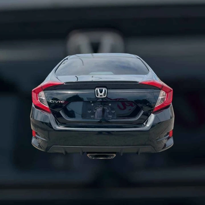 2019 Honda Civic 10th Gen - Image 9 of 12