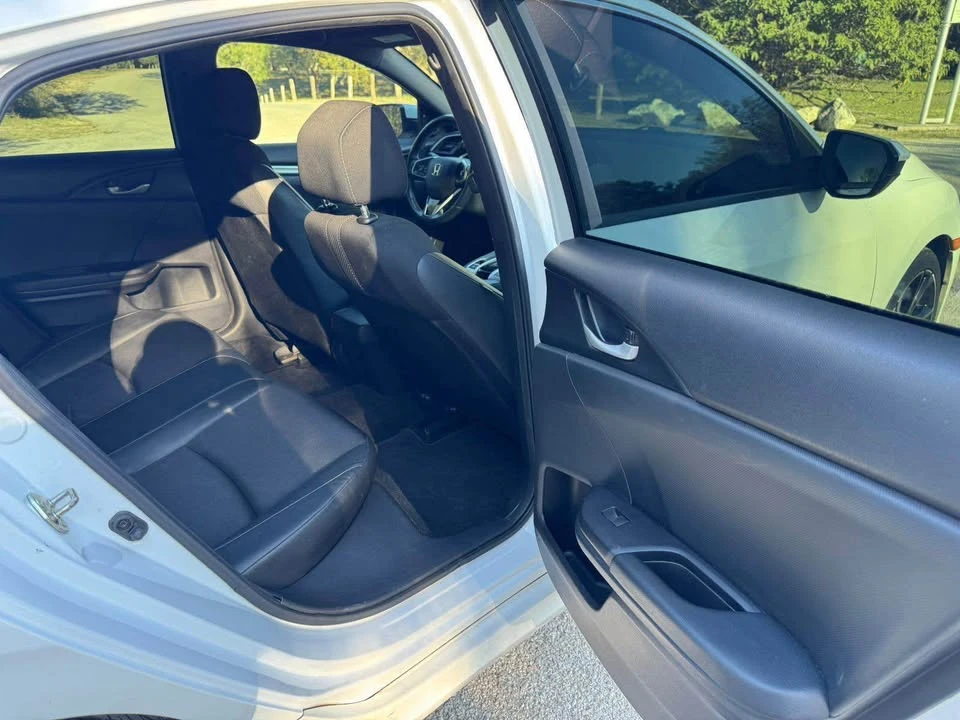 2019 Honda Civic 10th Gen - Image 12 of 13