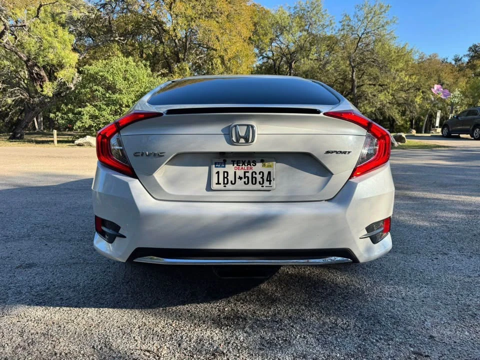 2019 Honda Civic 10th Gen - Image 7 of 13