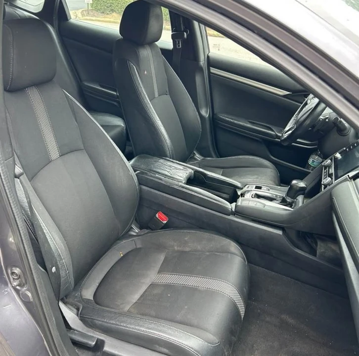 2019 Honda Civic 10th Gen - Image 12 of 18